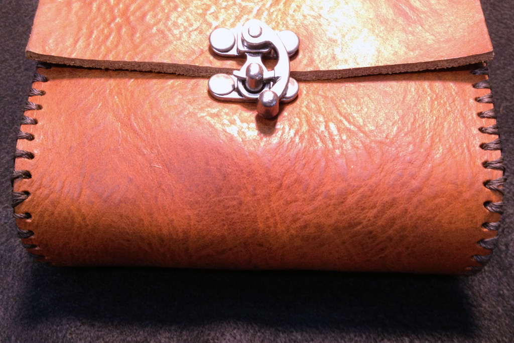 Leather_Pouch Picture 002