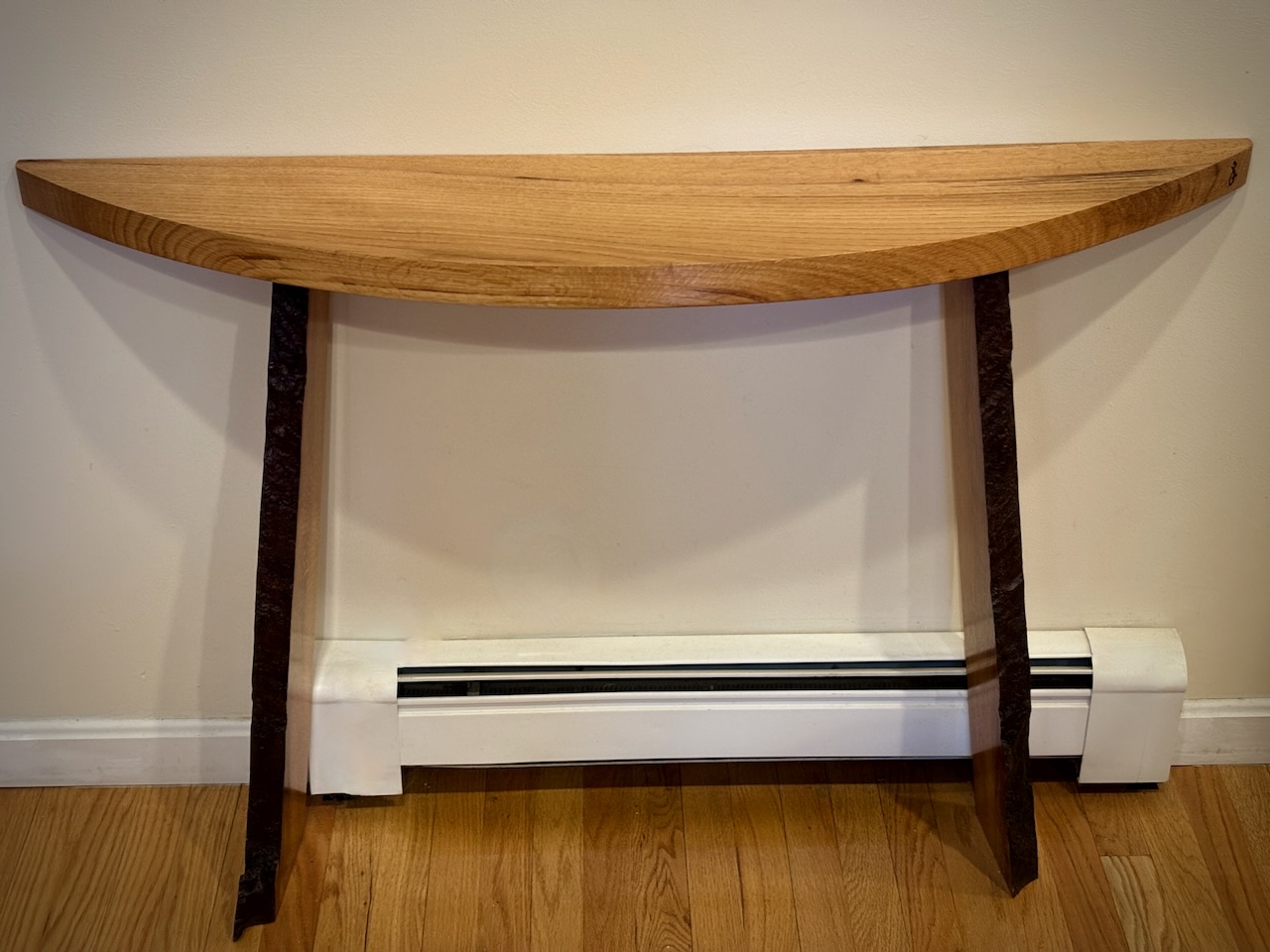 Demi_Lune_Table Picture IMG_2079