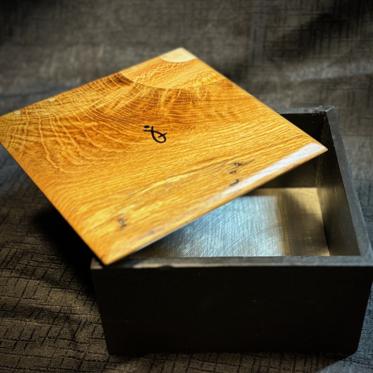 Oak_Memory_Box Picture IMG_1218